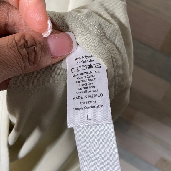 LuLaRoe Liv top - Picture 3 of 3